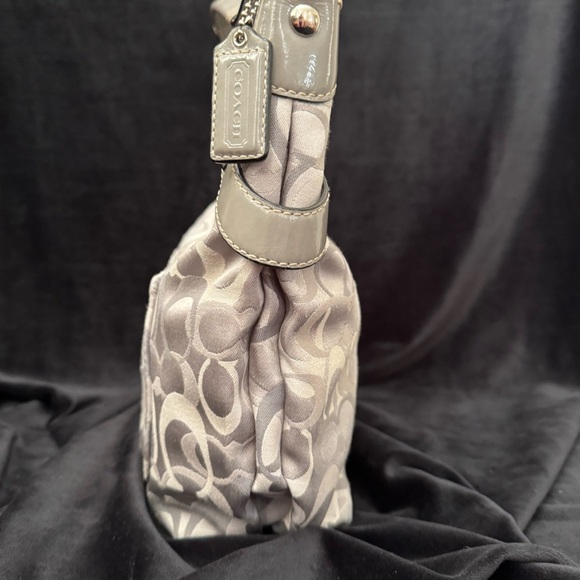 Coach Penelope Optic Signature Shoulder Hobo Bag Silver Gray Lurex Canvas #15054 - Picture 9 of 15